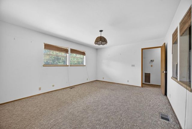 3045 Latham Ln, El Dorado Hills, CA 95762