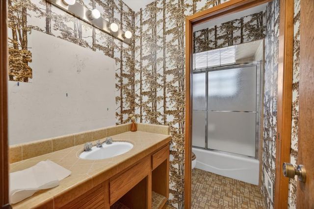 3045 Latham Ln, El Dorado Hills, CA 95762