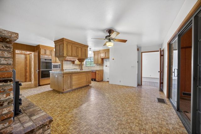 3045 Latham Ln, El Dorado Hills, CA 95762