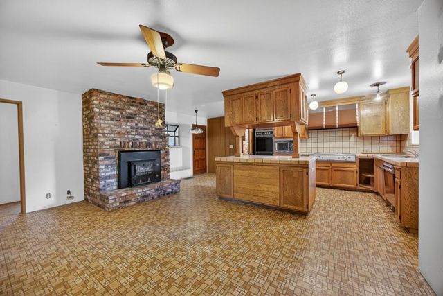 3045 Latham Ln, El Dorado Hills, CA 95762