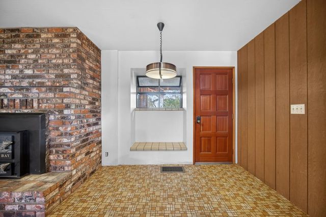 3045 Latham Ln, El Dorado Hills, CA 95762