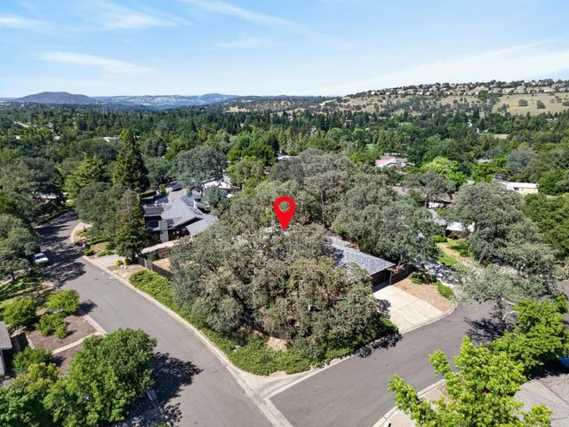 3045 Latham Ln, El Dorado Hills, CA 95762