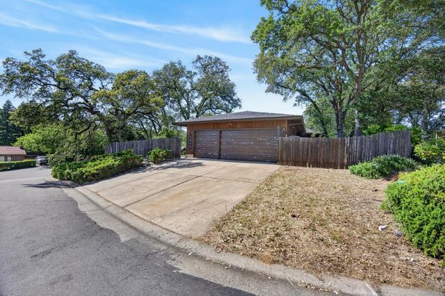 3045 Latham Ln, El Dorado Hills, CA 95762