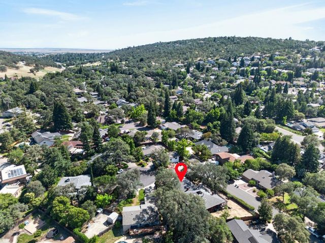 3045 Latham Ln, El Dorado Hills, CA 95762