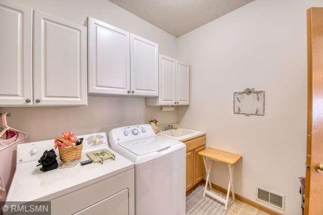 383 Bluebird Alcove, Woodbury, MN 55125