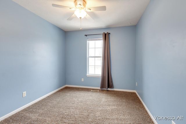 7030 S Cannon Place Lane NE 27, Rockford, MI 49341