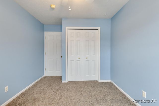 7030 S Cannon Place Lane NE 27, Rockford, MI 49341