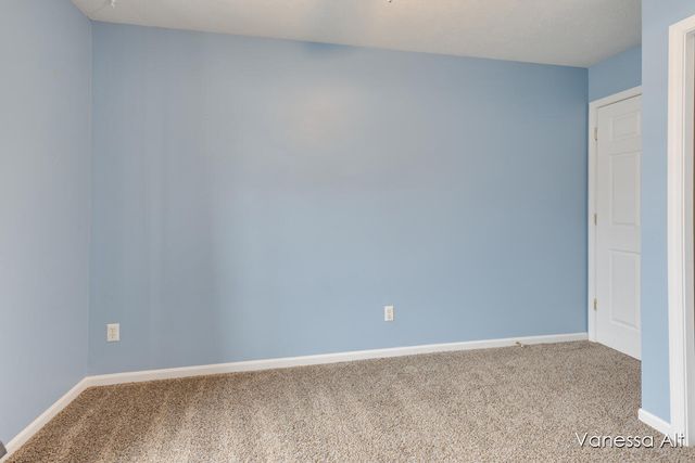 7030 S Cannon Place Lane NE 27, Rockford, MI 49341