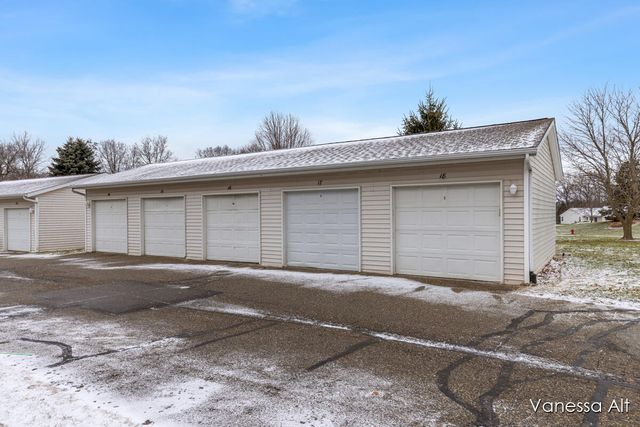 7030 S Cannon Place Lane NE 27, Rockford, MI 49341