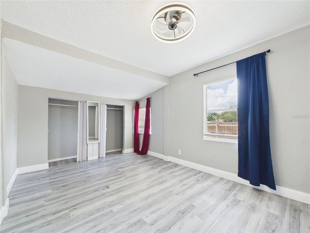 605 S DISSTON AVENUE, Tarpon Springs, FL 34689