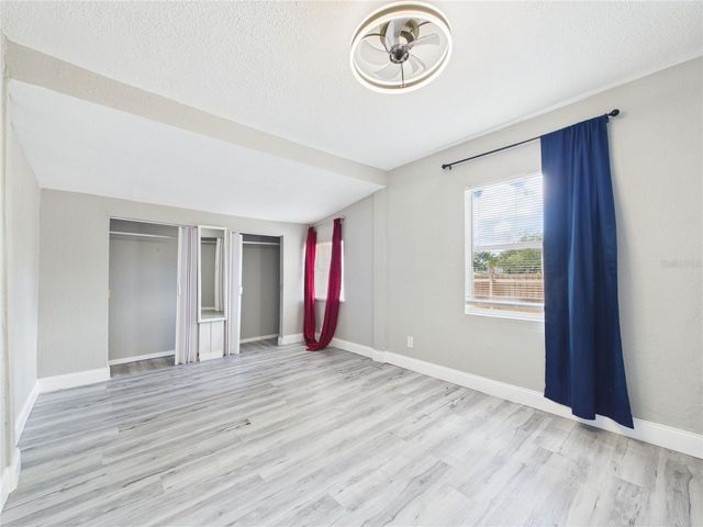 605 S DISSTON AVENUE, Tarpon Springs, FL 34689