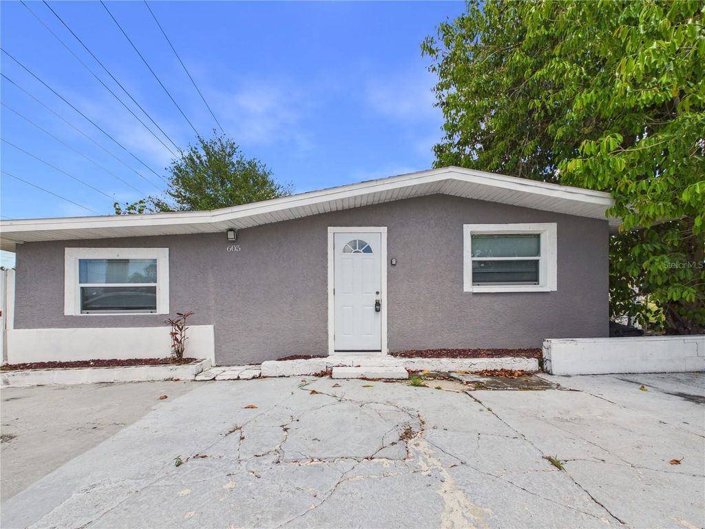 605 S DISSTON AVENUE, Tarpon Springs, FL 34689