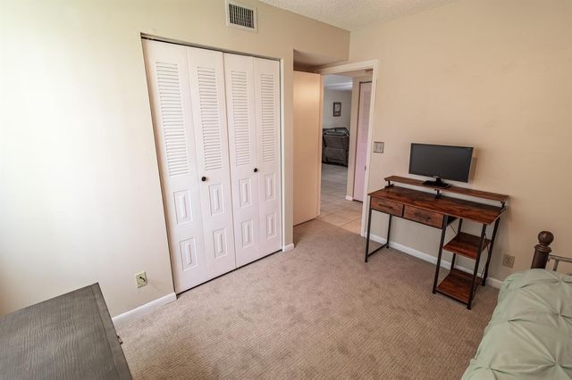 4688 Lucerne Lakes Blvd Boulevard E 104, Lake Worth, FL 33467
