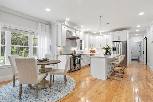 324 Old Harvard Rd, Boxborough, MA 01719