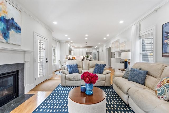 324 Old Harvard Rd, Boxborough, MA 01719