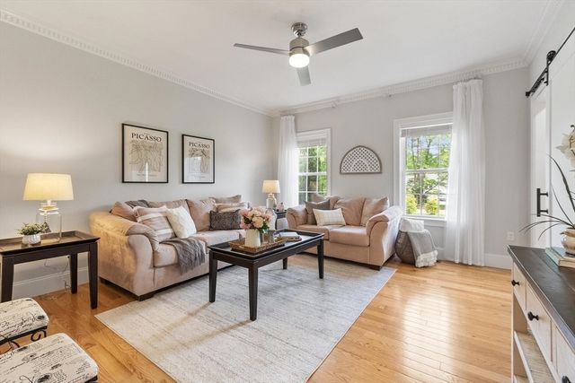 324 Old Harvard Rd, Boxborough, MA 01719