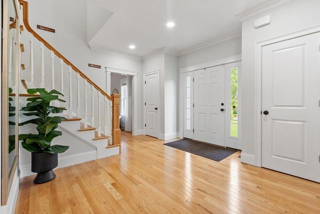 324 Old Harvard Rd, Boxborough, MA 01719