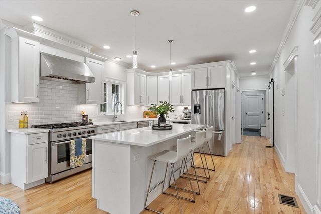 324 Old Harvard Rd, Boxborough, MA 01719