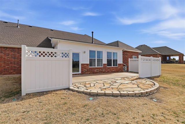 10501 Joseph Way, Yukon, OK 73099