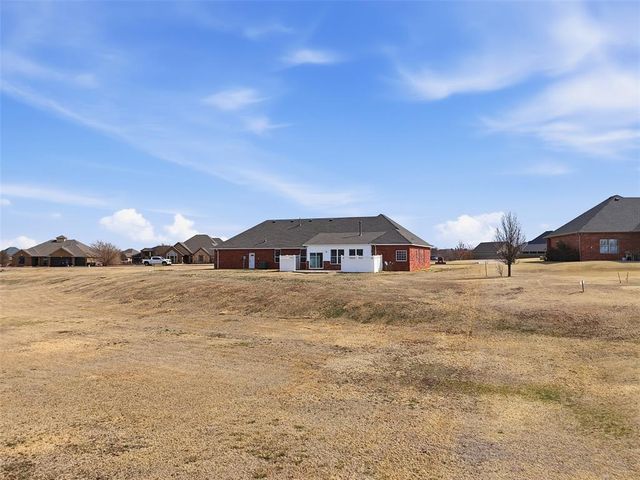 10501 Joseph Way, Yukon, OK 73099