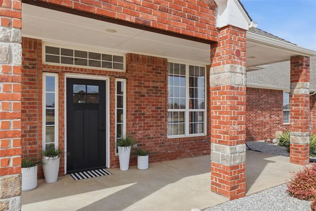 10501 Joseph Way, Yukon, OK 73099