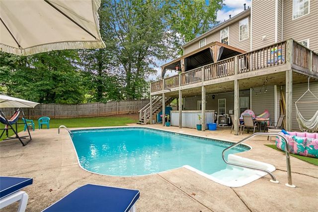68 Hillcrest Dr Drive, Hiram, GA 30141