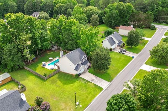 68 Hillcrest Dr Drive, Hiram, GA 30141