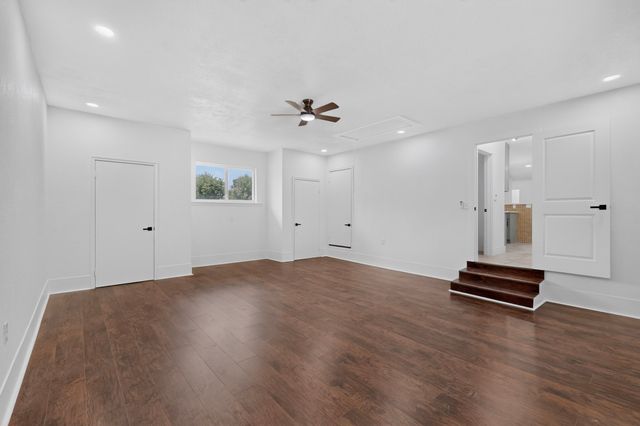 550 Glen Oaks Boulevard, Dallas, TX 75232