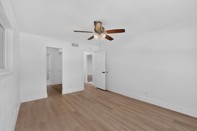 550 Glen Oaks Boulevard, Dallas, TX 75232