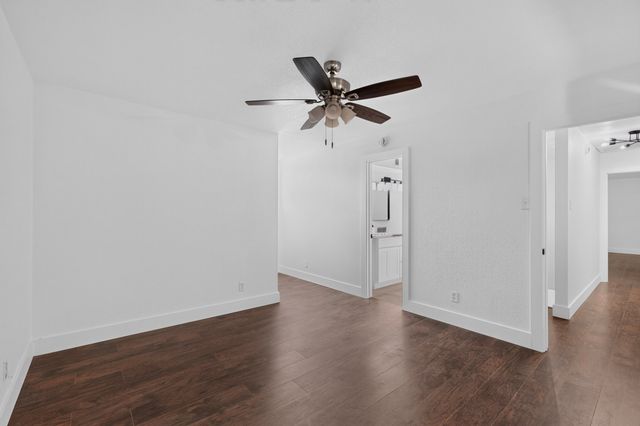 550 Glen Oaks Boulevard, Dallas, TX 75232