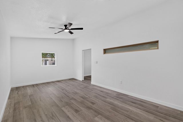 550 Glen Oaks Boulevard, Dallas, TX 75232