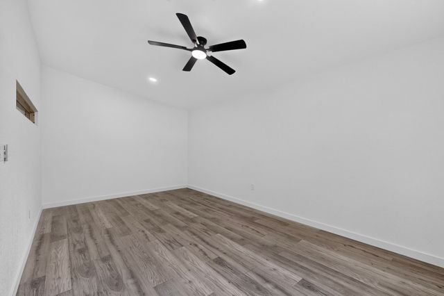 550 Glen Oaks Boulevard, Dallas, TX 75232