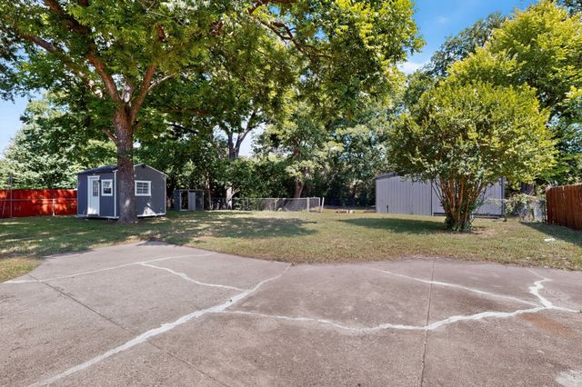 550 Glen Oaks Boulevard, Dallas, TX 75232