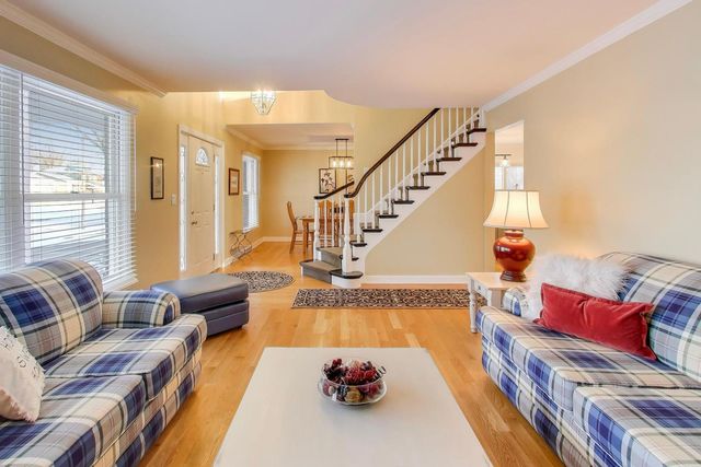 436 N Stark Drive, Palatine, IL 60074