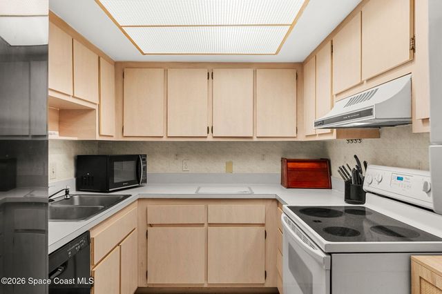 877 N Highway A1a 308, Indialantic, FL 32903