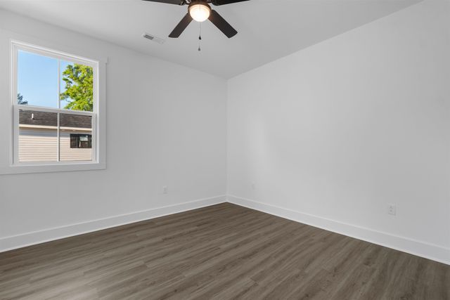 210 N Morgan Ave., Andrews, SC 29510