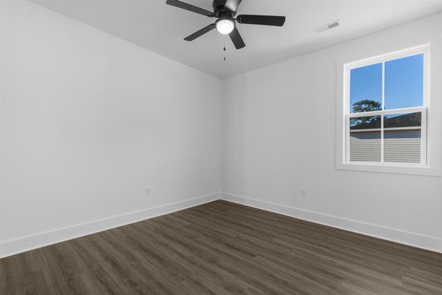210 N Morgan Ave., Andrews, SC 29510