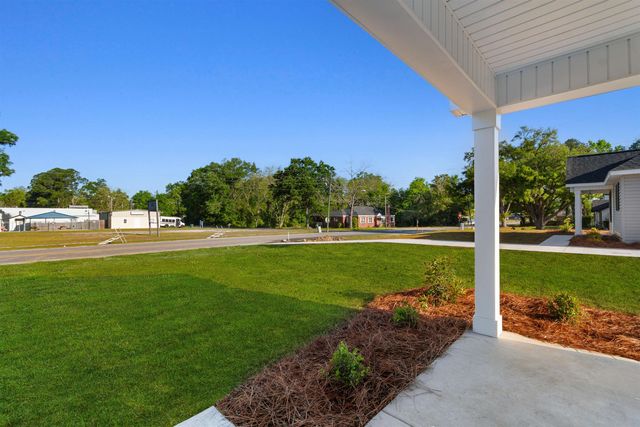 210 N Morgan Ave., Andrews, SC 29510