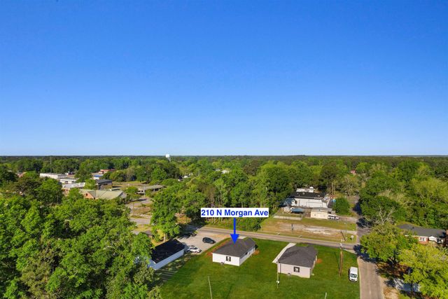 210 N Morgan Ave., Andrews, SC 29510