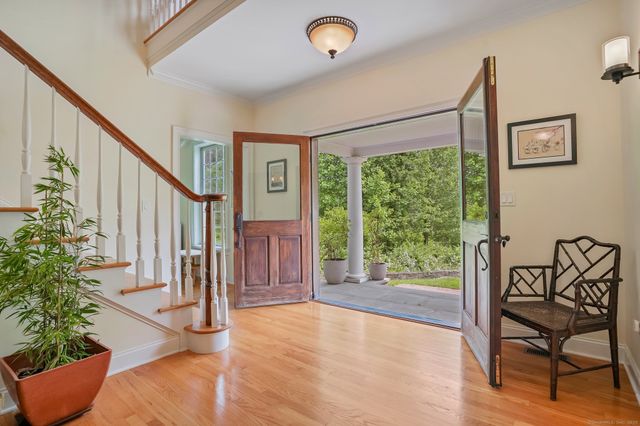 22 Woodbine Road, Woodbridge, CT 06525