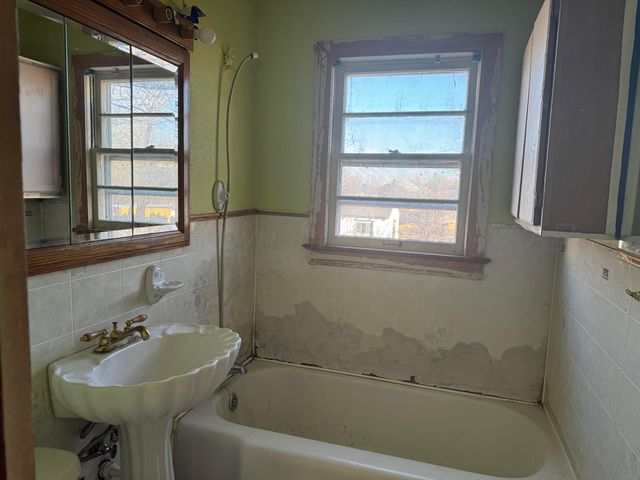 419 E Cheyenne Avenue, Canadian, TX 79014