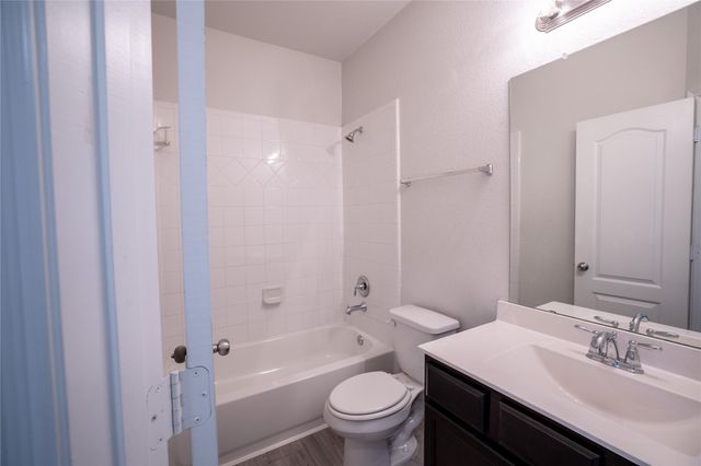 3427 Avary River Lane, Richmond, TX 77406