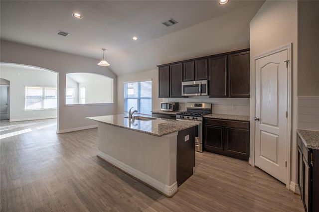 3427 Avary River Lane, Richmond, TX 77406