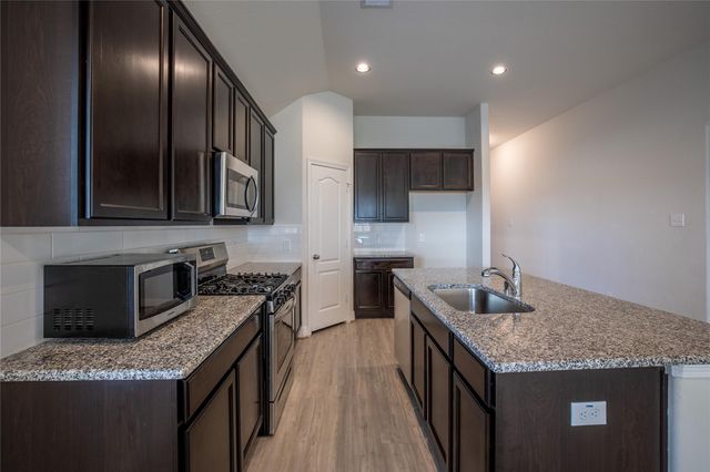 3427 Avary River Lane, Richmond, TX 77406