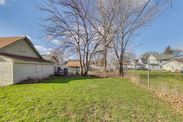 764 2nd Avenue, Aurora, IL 60505