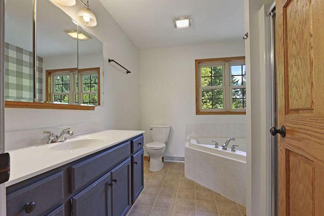 30737 Wild Goose LANE, Burlington, WI 53105