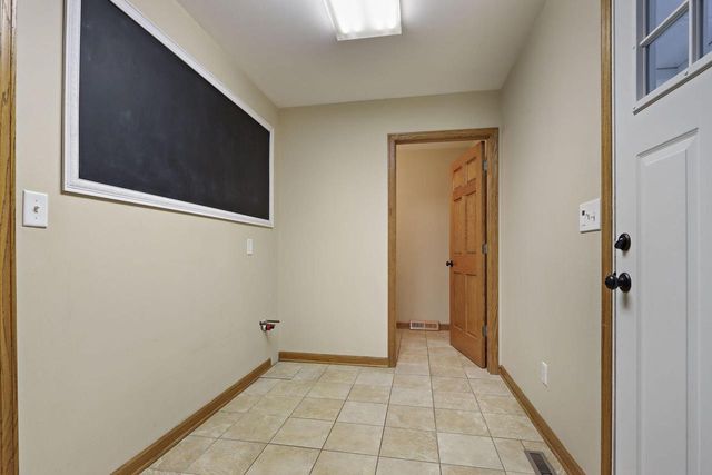30737 Wild Goose LANE, Burlington, WI 53105