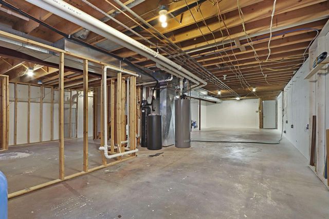 30737 Wild Goose LANE, Burlington, WI 53105