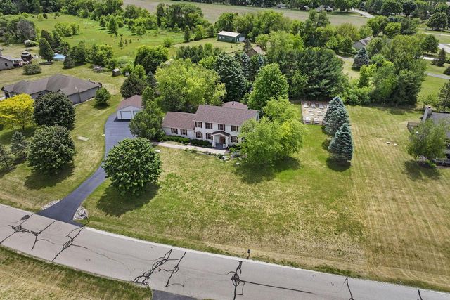 30737 Wild Goose LANE, Burlington, WI 53105