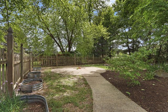 30737 Wild Goose LANE, Burlington, WI 53105